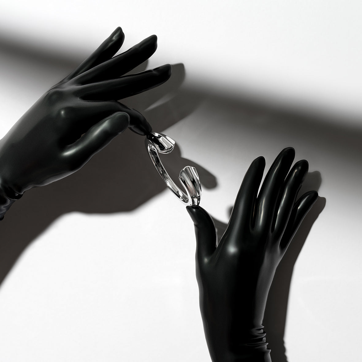 Silver Plated Kiss Bangle