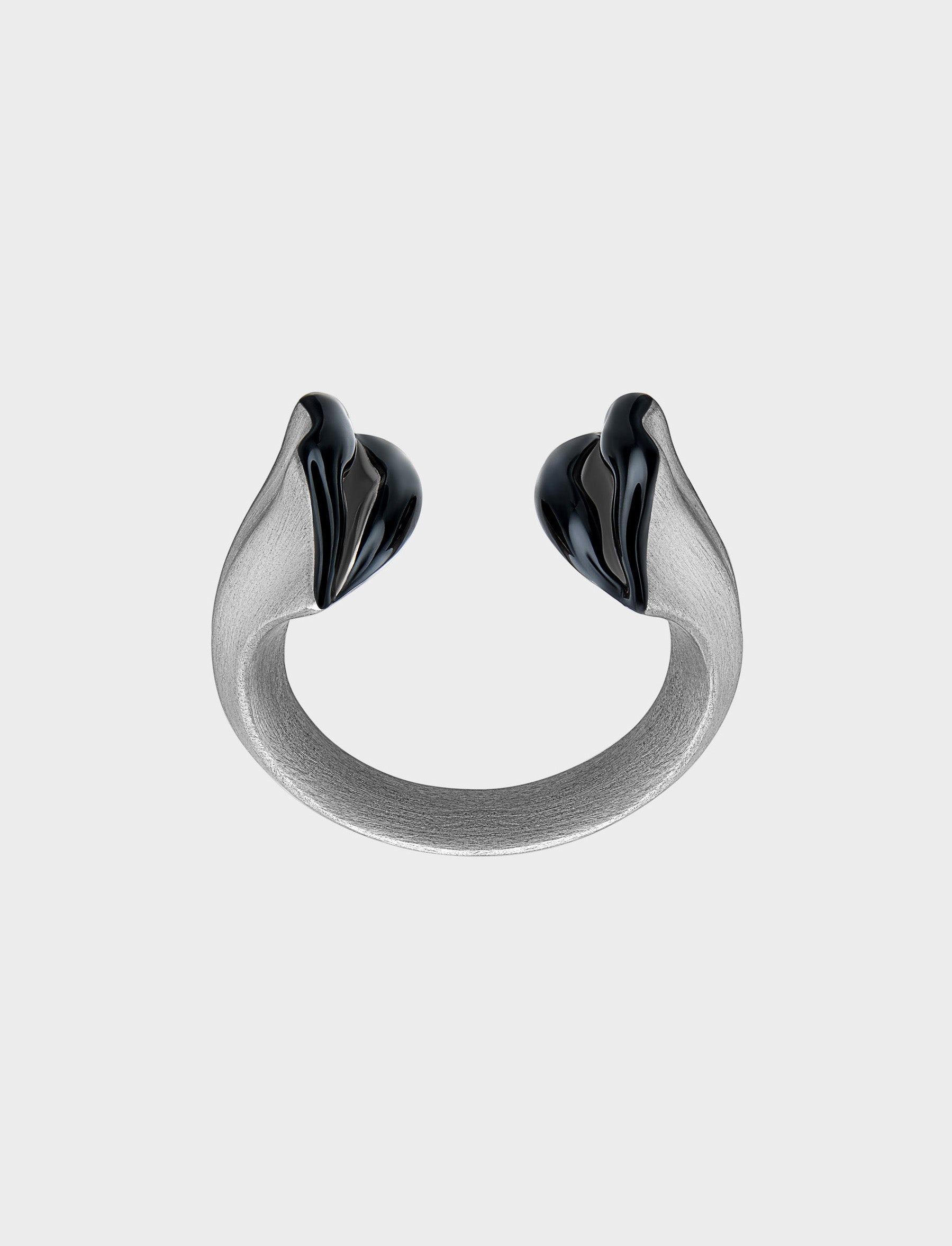 Brushed Silver Kiss Ring Black