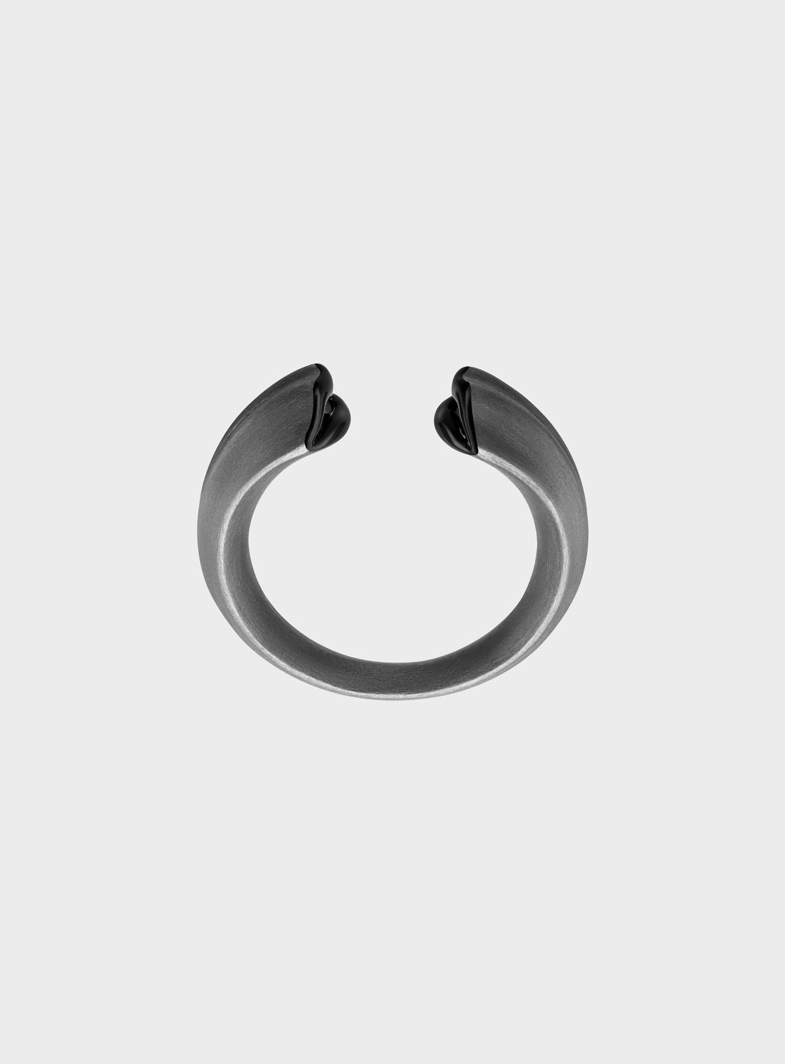 Black Kiss Small Ring